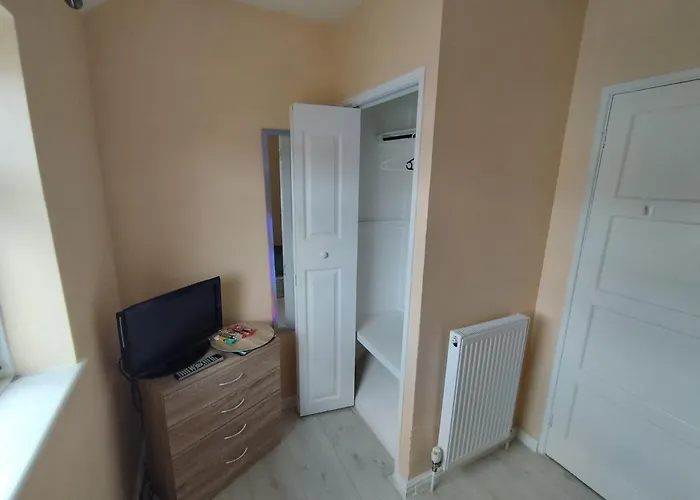 We Henbury * Bristol